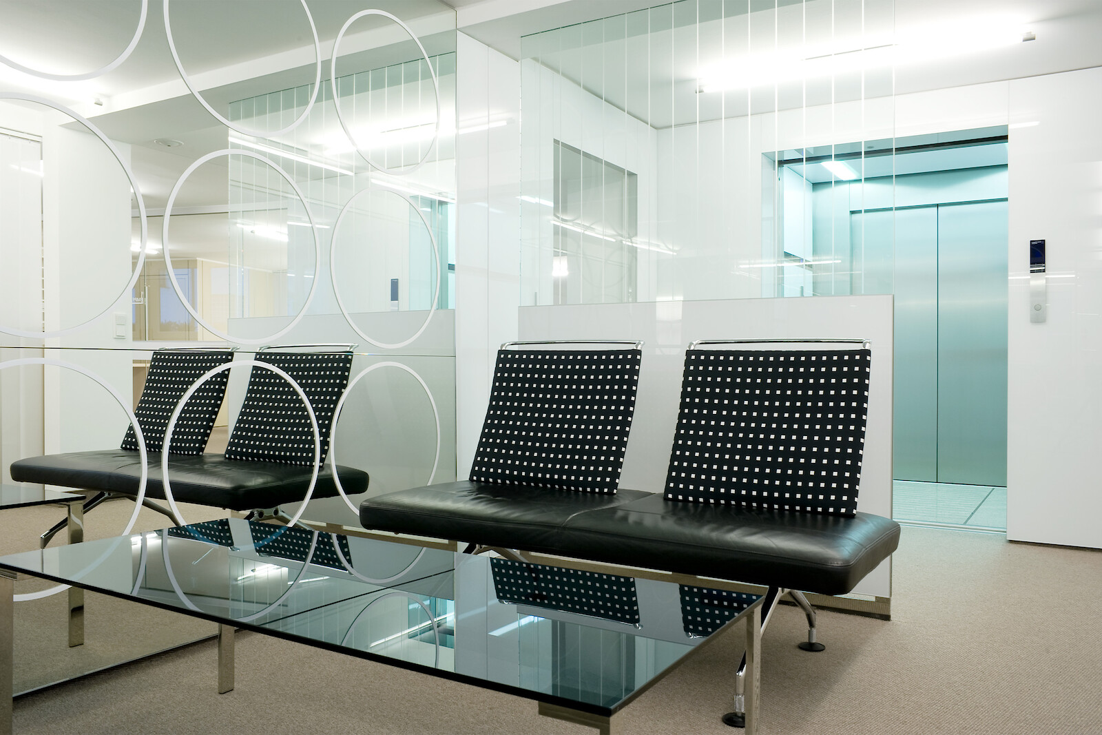  (Gerd Grimm &copy;&nbsp;Marius Schreyer Design)