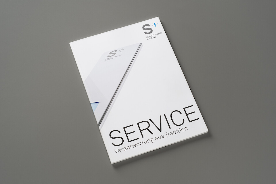 SERVICE - GROSS GESCHRIEBEN